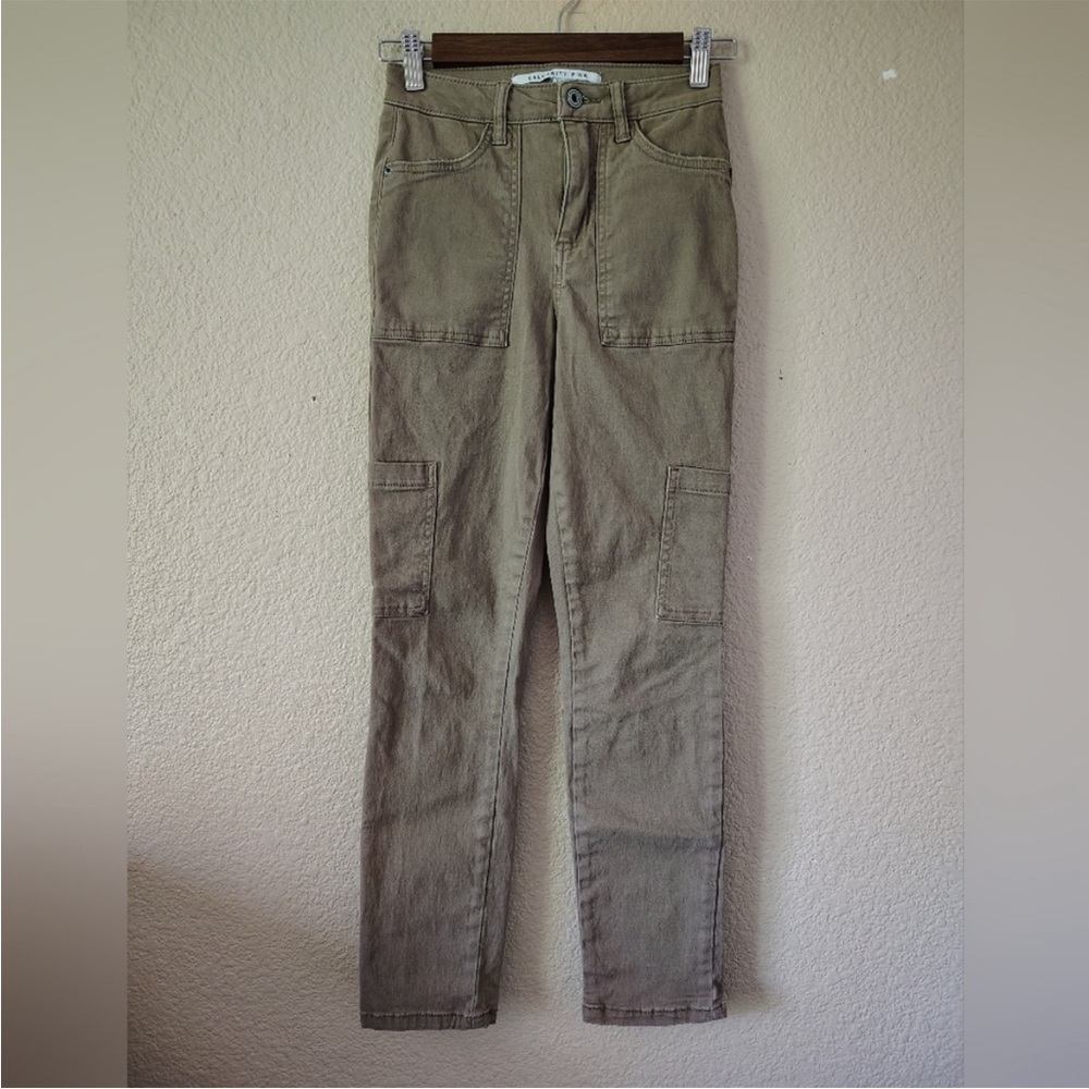 Celebrity Pink Cargo Pants / Size 0